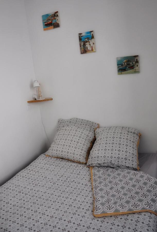 Escapade A Sanary, Au Coeur Du Village, 200M Du Port,Clim,Wifi,Parking Exterior photo